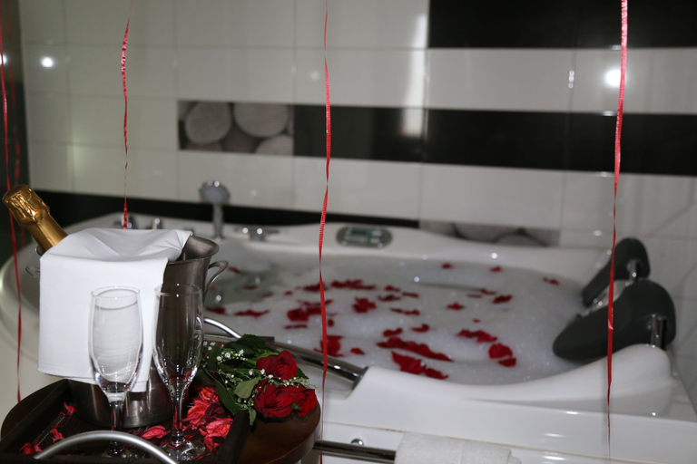 Bathroom 4, Douma Hotel, Batroun