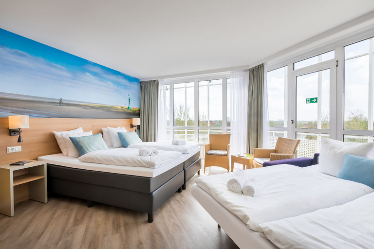 Bedroom 3, Hotel Nordseeküste by Center Parcs, Wesermarsch