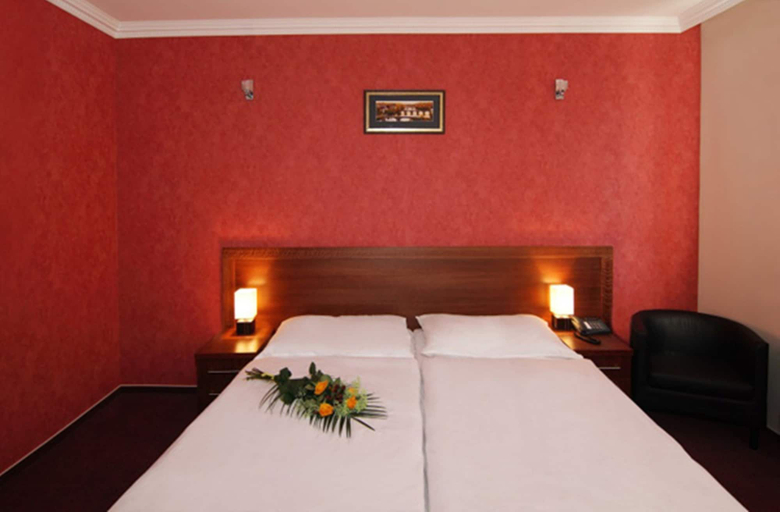 Bedroom 3, Hotel Relax Inn, Praha 8