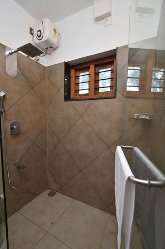 Bathroom 3, Chembra Adobe, Wayanad