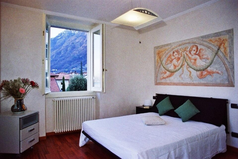 Bedroom 2, Villa Chic, Como