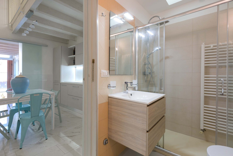 Bathroom 3, 3107 Rudiae 68 by Barbarhouse, Lecce