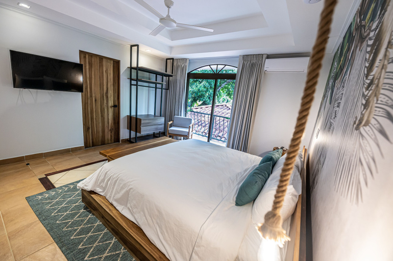 Bedroom 4, Marala Hotel, Parrita