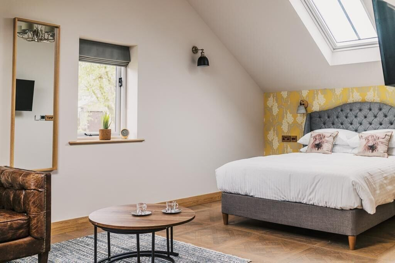 Bedroom 2, The Blind Bull, Derbyshire