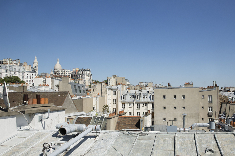 Exterior & Views 2, Hotel Des Arts Paris Montmartre, Paris