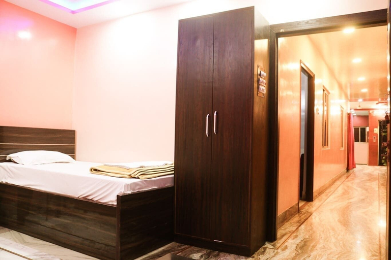 Bedroom 2, Hotel Tara Tower, Kodarma
