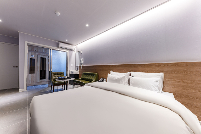 Bedroom 2, Rest Hotel, Cheongwon