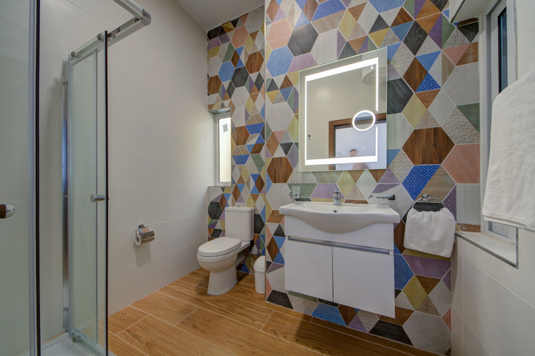 Bathroom 5, Tritoni Marina Apartments and Suites