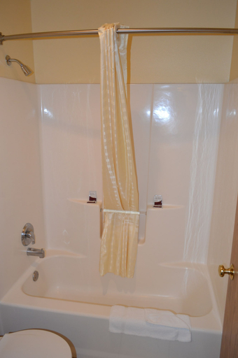 Bathroom 4, Western Motel, Lane