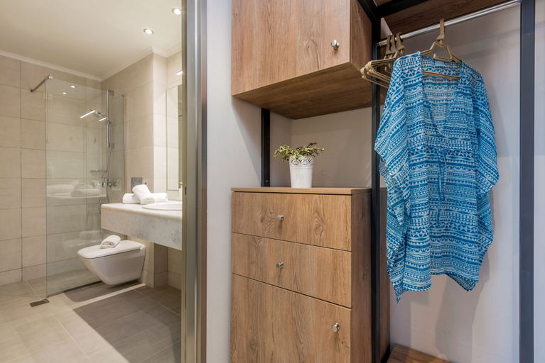 Bathroom 4, Phoenix Beach Hotel, Ionian Islands