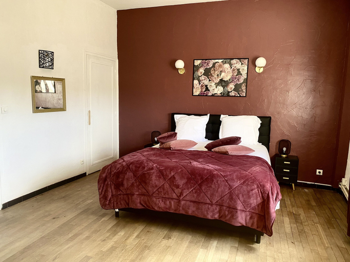 Bedroom 3, Nuit et Spa en Brenne, Indre