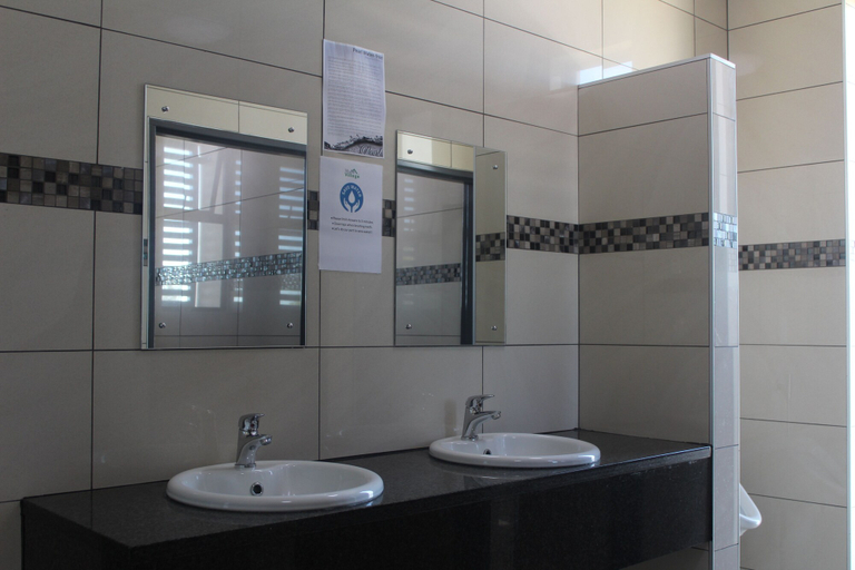 Bathroom 4, TaTe Village - Hostel, Windhoek West