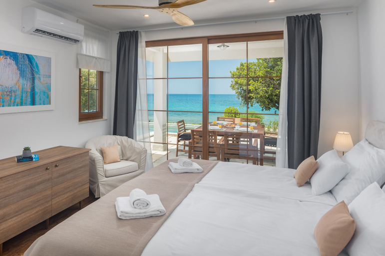 Bedroom 3, Luxury Beach Villas Porto Bus, Bale