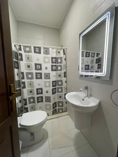 Bathroom 4, Tell Madaba Hotel, Madaba
