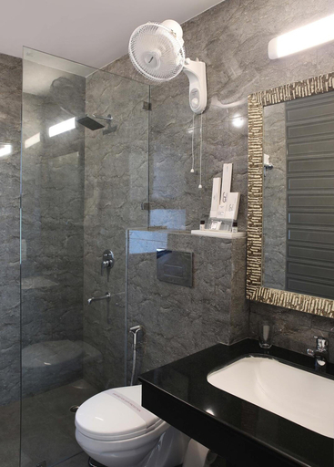 Bathroom 5, Ahuja Residency, Sunder Nagar, Delhi