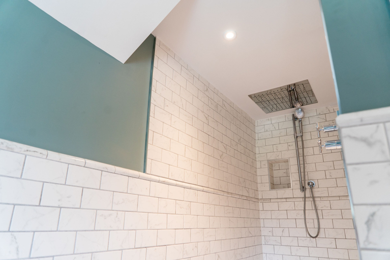 Bathroom 4, Arrow Mill, Warwickshire