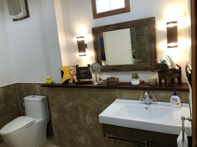 Bathroom 5, On The Mekong Resort, Luang Prabang