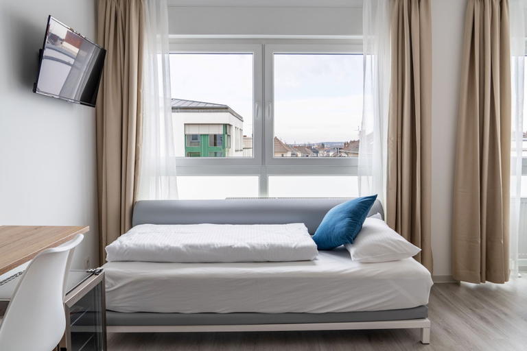 Bedroom 3, HOTEL83, Bonn