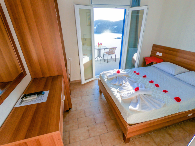 Bedroom 4, Princess Sissy Hotel, South Aegean
