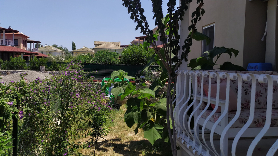 Others 5, Welcome to Villa Oliva, Dalaman