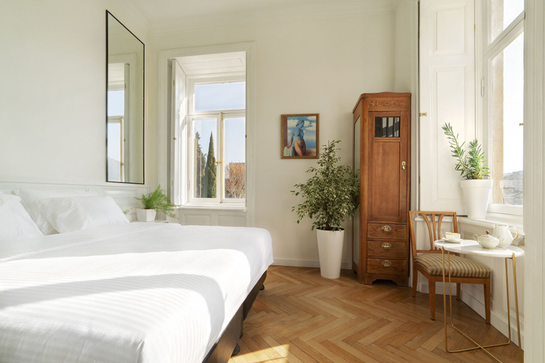 Bedroom 3, Unfound Door, Tbilisi