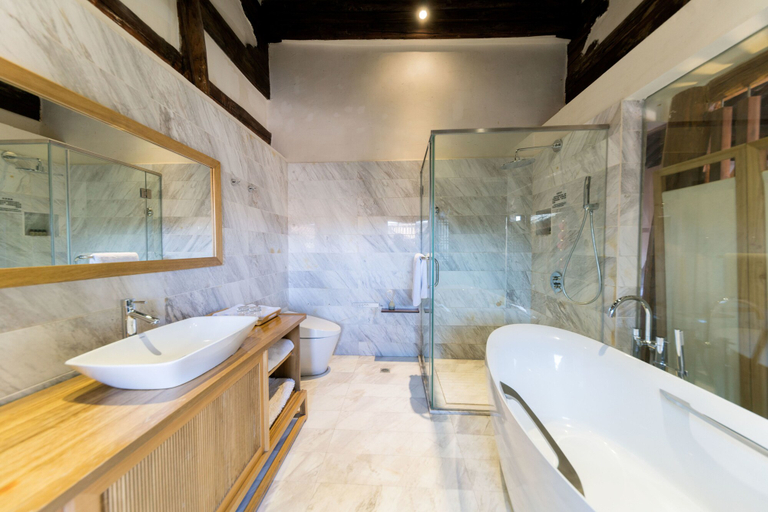 Bathroom 5, Dali Old Courtyard Boutique Inn, Dali Bai