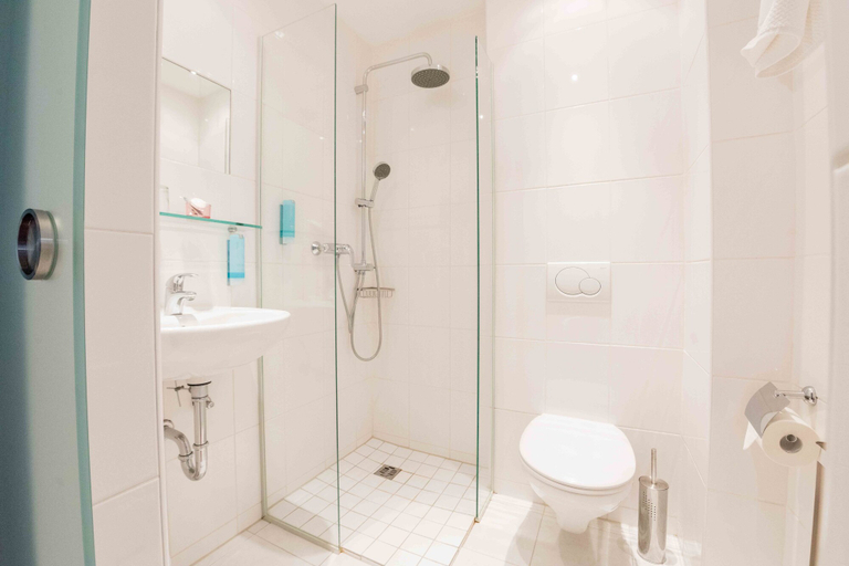 Bathroom 5, Hotel Bellevue, Spittal an der Drau