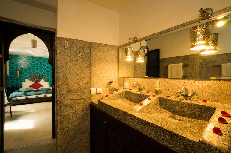 Bathroom 5, Riad Houdou, Marrakech