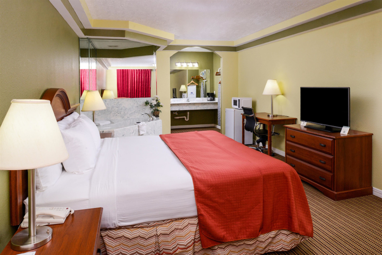 Bedroom 3, Americas Best Value Inn & Suites Waller Prairie View, Houston