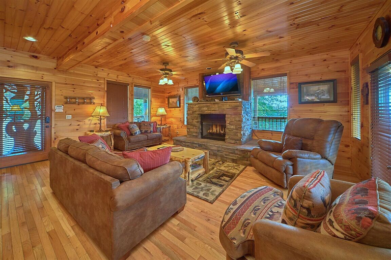 Others 1, Starry Nights Lodge, Sevier
