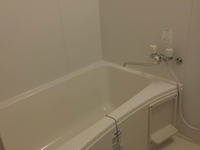 Bathroom 3, Guesthouse & Hotel RA Kagoshima, Kagoshima