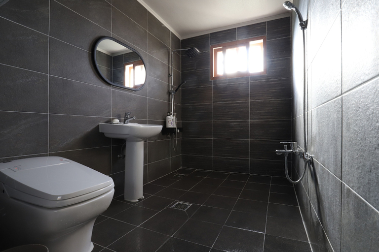 Bathroom 4, Z Hotel, Cheongju