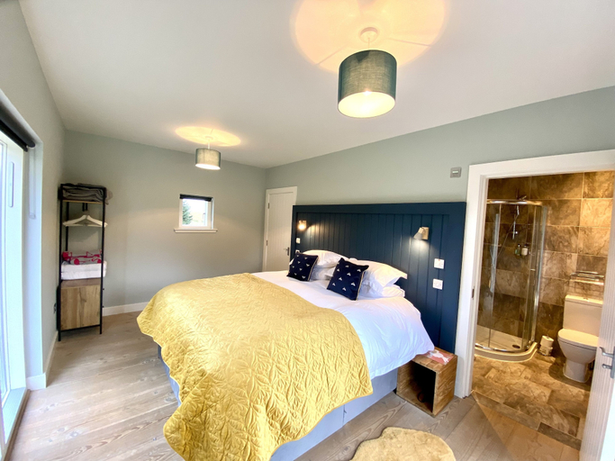 Bedroom 2, Muir Estate, Stirling
