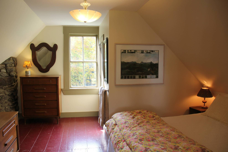 Bedroom 2, The Notch House, Orleans