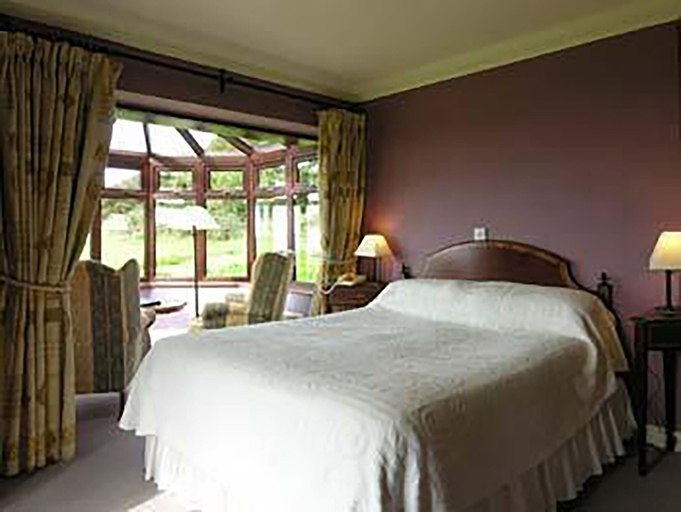 Bedroom 5, Ballinalacken castle country house hotel