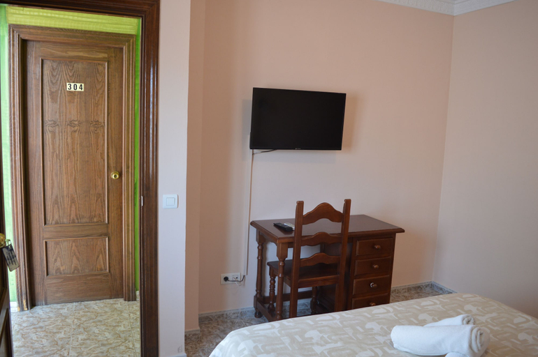 Bedroom 4, Hotel Doña Carmen, Málaga