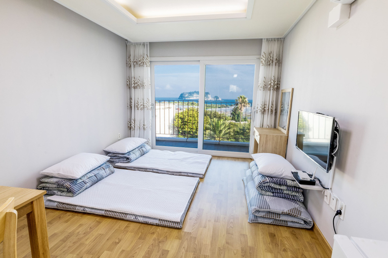 Bedroom 2, Bada Wi Olle Pension, Seogwipo