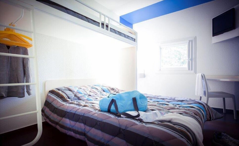 Bedroom 4, Unisotel Sens Nord, Yonne