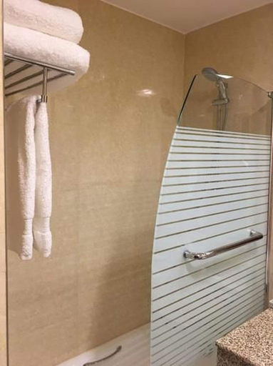 Bathroom 4, Hôtel New Day, Kouba