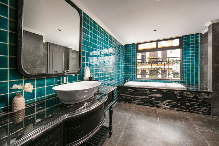Bathroom 4, L'Heritage Hotel, Hoàn Kiếm