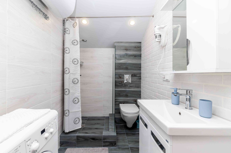 Bathroom 4, More Apartments na Stanislavskogo 1A 10, Sochi gorsovet