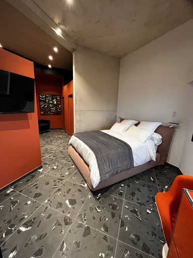 Bedroom 2, SUITE 28, Aude