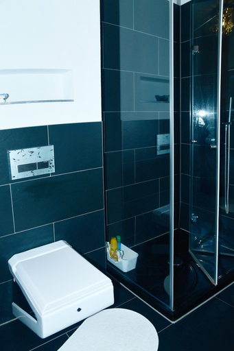 Bathroom 4, SEEGER Living City Apartments, Karlsruhe