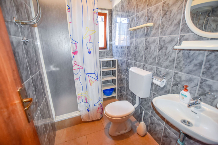 Bathroom 3, Apartments Marica, Sukošan