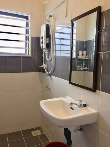 Bathroom, Sandakan Hill Terrace 3, Sandakan