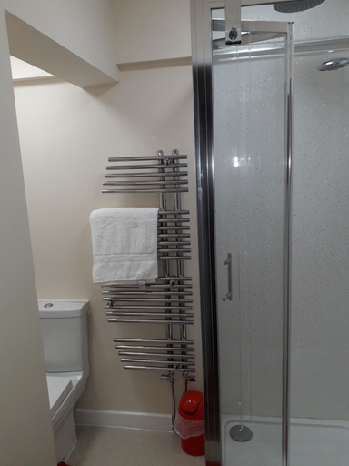 Bathroom 3, The New Inn, Derbyshire