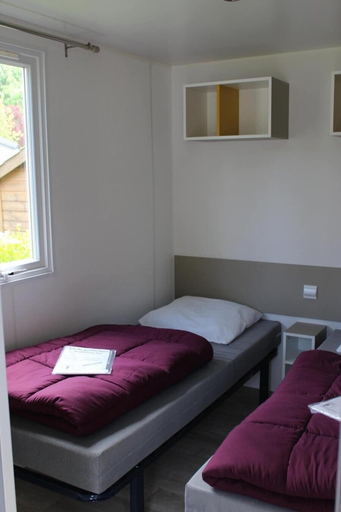 Bedroom 2, Flower Camping Le Rompval, Somme
