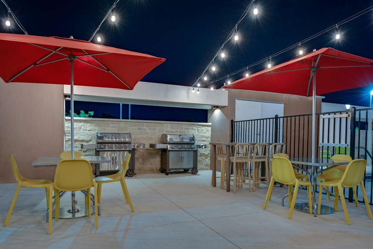 Food & Drinks 5, Home2 Suites by Hilton Temple Medical Center, Bell