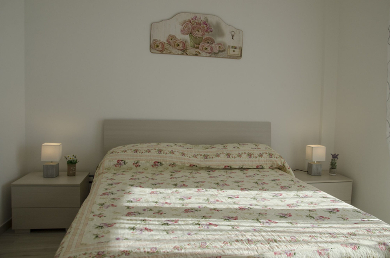 Bedroom 2, Casa Anguilla, Sassari