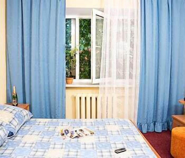 Bedroom 2, Kozatskiy on Antonova, Solomians'kyi